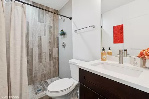 Bath - 7828 Madison St, River Forest, IL 60305 photo 1 of 3