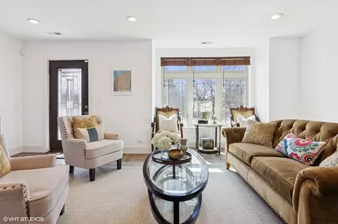 Living - 7828 Madison St, River Forest, IL 60305 photo 1 of 4