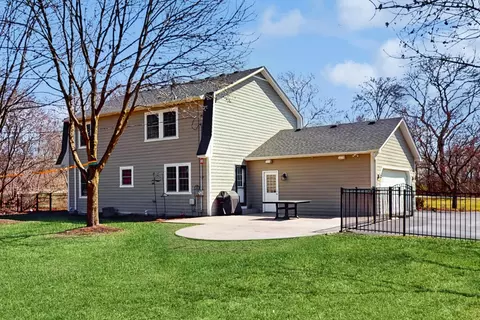 817 Plamondon Rd, Wheaton, IL 60189 photo 25
