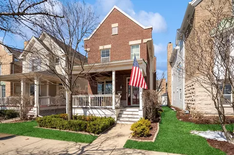 2454 W Lake Ave, Glenview, IL 60026