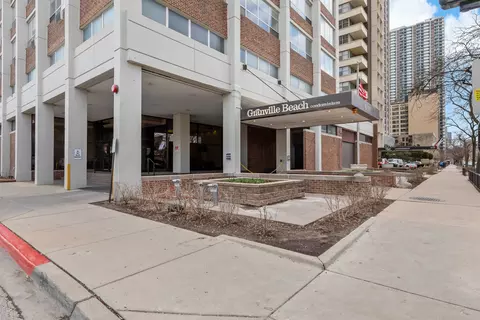 6171 N Sheridan Rd #2511, Chicago, IL 60660