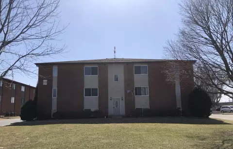 4 Willedrob Rd #5, Bloomington, IL 61701