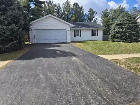5048 Talaton St, Loves Park, IL 61111
