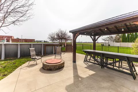 1056 Meadow Lark Dr, Normal, IL 61761 photo 55