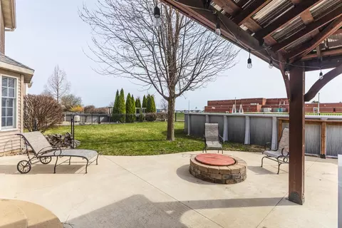 1056 Meadow Lark Dr, Normal, IL 61761 photo 56