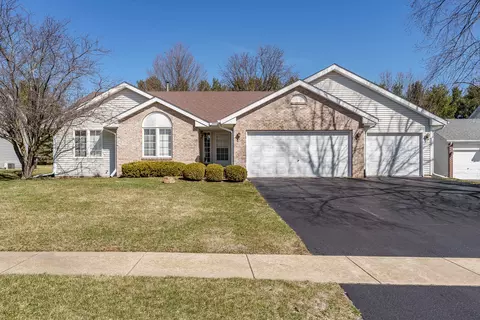 6894 Errol Ct, Cherry Valley, IL 61016