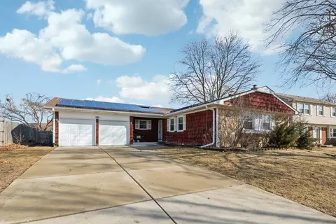 39 Timber Hill Rd, Buffalo Grove, IL 60089