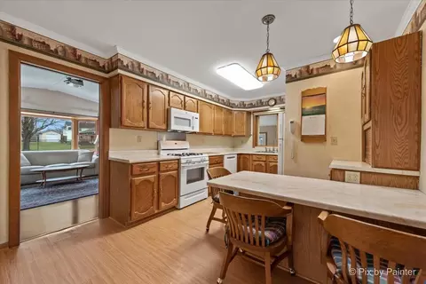 Kitchen - 3409 Washington St, Mchenry, IL 60050 photo 2 of 2
