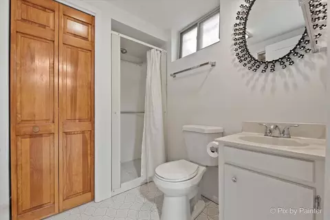 Bath - 3409 Washington St, Mchenry, IL 60050 photo 3 of 3