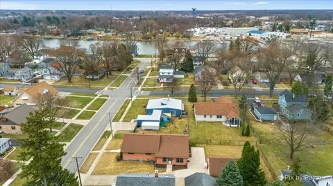 View/Area - 3409 Washington St, Mchenry, IL 60050 photo 2 of 3