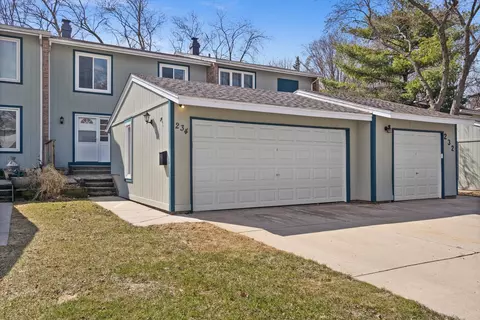 234 Applewood Ln, Bloomingdale, IL 60108