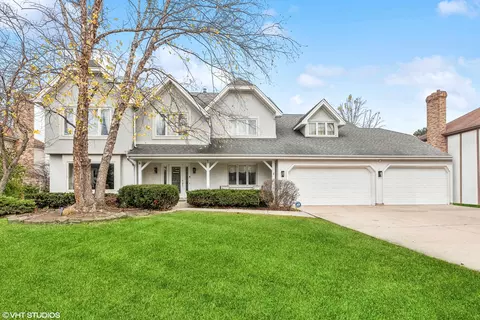 463 Leonard Ln, Burr Ridge, IL 60527