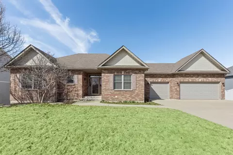 726 Kathi Dr, Hampshire, IL 60140