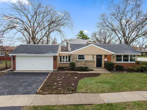302 S Boyd Ave, Elmhurst, IL 60126