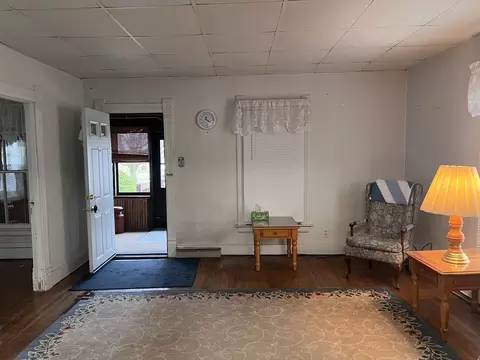 229 E State St, Paxton, IL 60957 photo 3