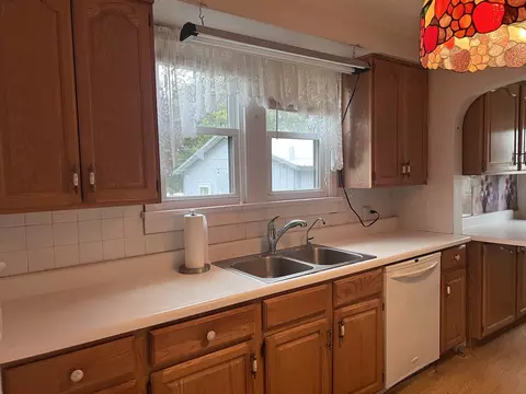 229 E State St, Paxton, IL 60957 photo 6