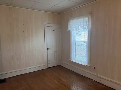 229 E State St, Paxton, IL 60957 photo 11