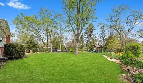 Exterior - 321 Herman St, Crete, IL 60417 photo 2 of 4