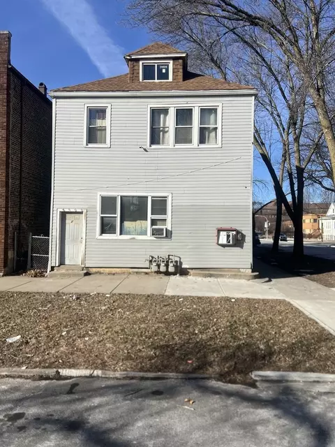 8900 S Escanaba Ave, Chicago, IL 60617