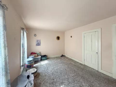 Bedroom - 624 E Pleasant St, Freeport, IL 61032 photo 3 of 7
