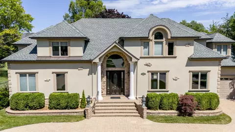 409 Warren Rd, Glenview, IL 60025
