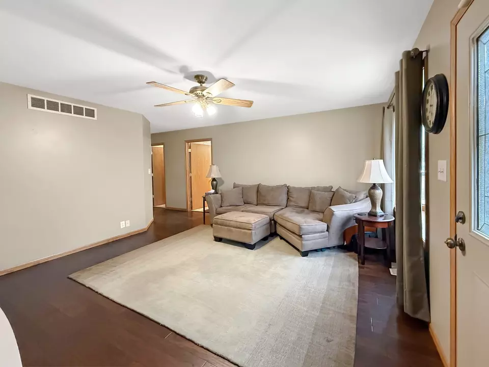 Living - 415 Grove, Lena, IL 61048 photo 2 of 6