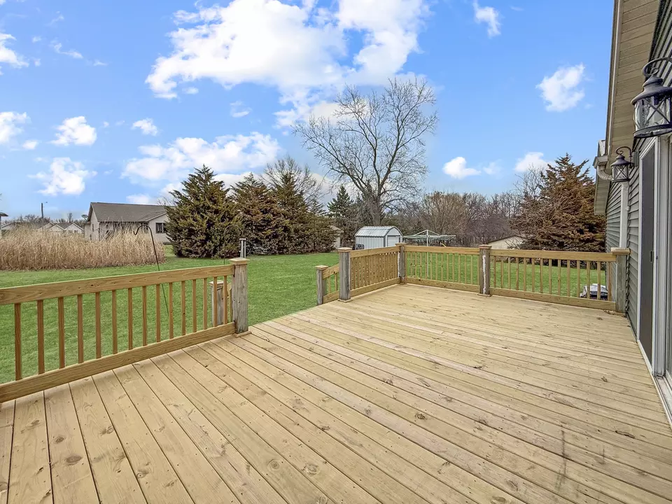 Exterior - 415 Grove, Lena, IL 61048 photo 3 of 7