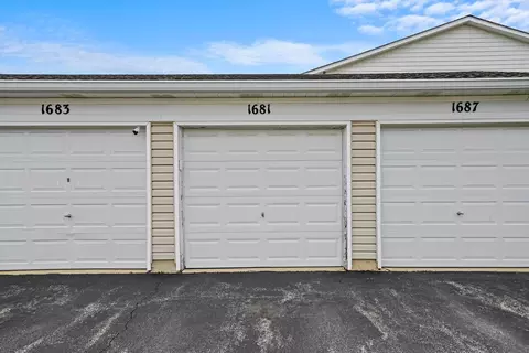 1681 Cornell Dr, Hoffman Estates, IL 60169 photo 14