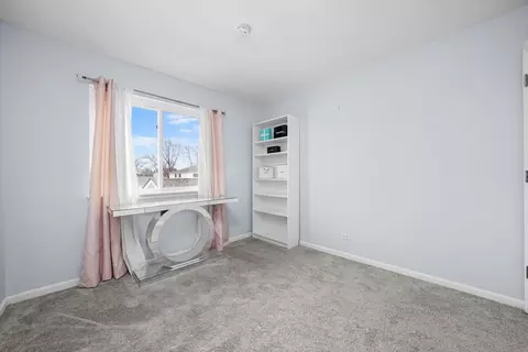 1681 Cornell Dr, Hoffman Estates, IL 60169 photo 10
