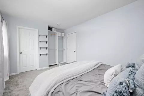 1681 Cornell Dr, Hoffman Estates, IL 60169 photo 13