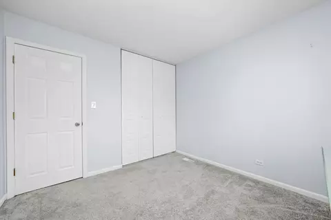 1681 Cornell Dr, Hoffman Estates, IL 60169 photo 11