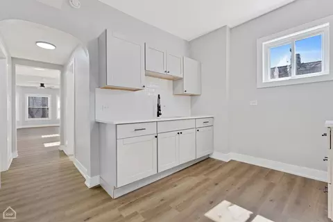 6810 S Champlain Ave, Chicago, IL 60637 photo 27