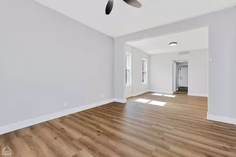 6810 S Champlain Ave, Chicago, IL 60637 photo 19