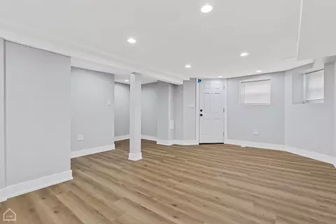6810 S Champlain Ave, Chicago, IL 60637 photo 12