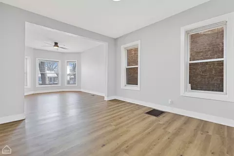 6810 S Champlain Ave, Chicago, IL 60637 photo 6