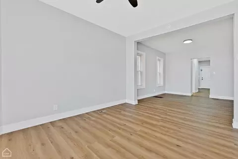 6810 S Champlain Ave, Chicago, IL 60637 photo 3