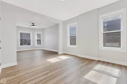 6810 S Champlain Ave, Chicago, IL 60637 photo 22