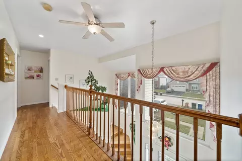 224 Cedarfield Dr, Bartlett, IL 60103 photo 14