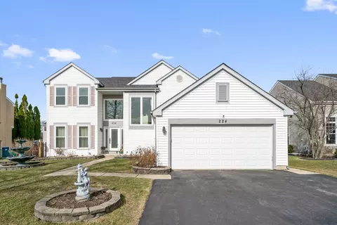 224 Cedarfield Dr, Bartlett, IL 60103