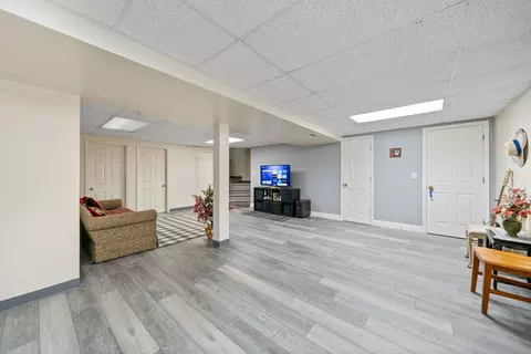 224 Cedarfield Dr, Bartlett, IL 60103 photo 24