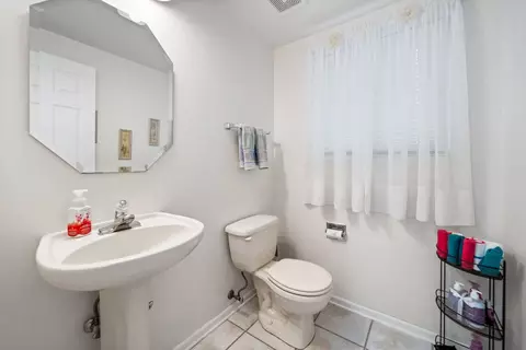 224 Cedarfield Dr, Bartlett, IL 60103 photo 22