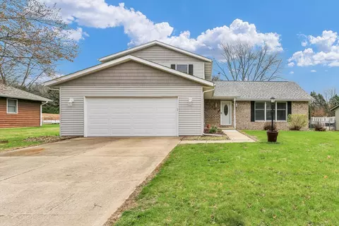 1104 S Garden Ct, Mahomet, IL 61853