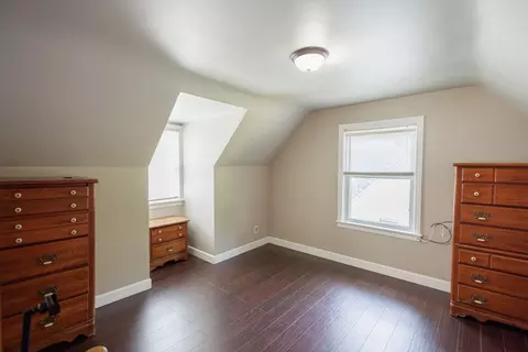 Bedroom - 1975 E Linden St, Kankakee, IL 60901 photo 4 of 10