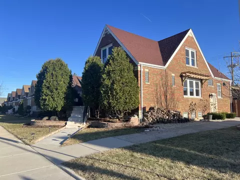 4125 W Marquette Rd, Chicago, IL 60629