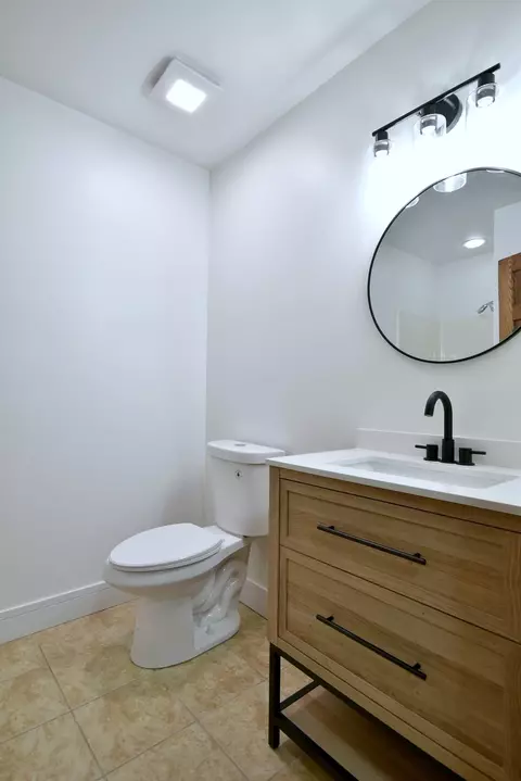 Bath - 4155 W Pauling Rd, Monee, IL 60449 photo 5 of 5