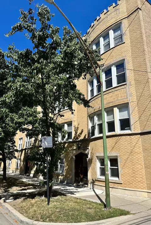 5253 N Rockwell St #G, Chicago, IL 60625