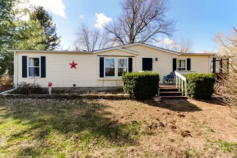 1505 2425th St, Atlanta, IL 61723