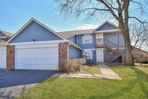 363 Pembroke Ln #1, Glen Ellyn, IL 60137