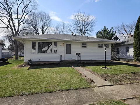 614 E Timber St, Pontiac, IL 61764