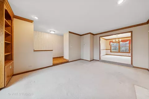 2286 Brookside Ln, Aurora, IL 60502 photo 3